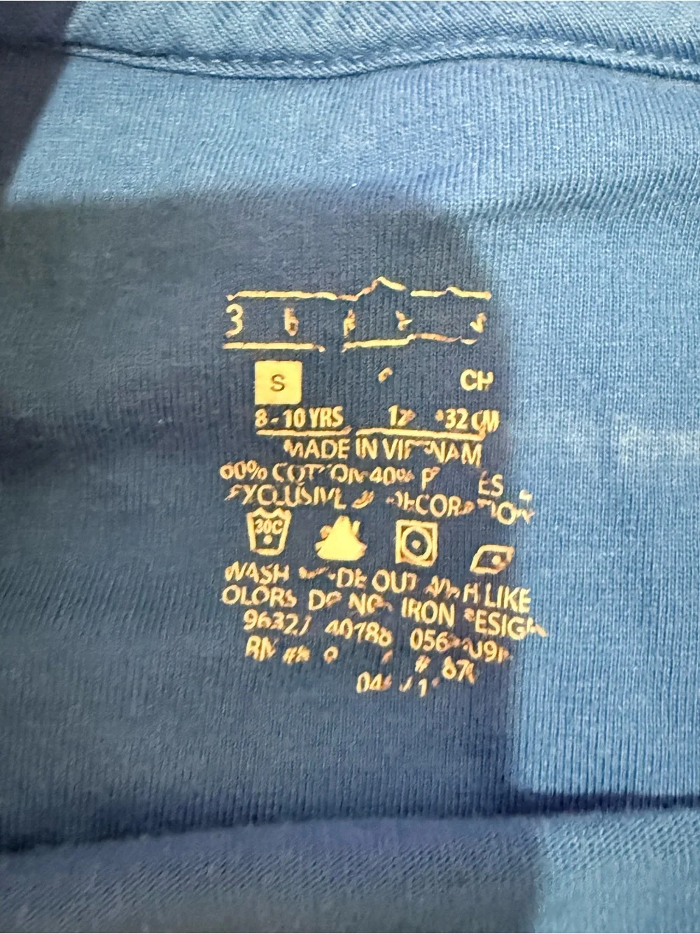 Nike Blue 'Never Give Up' Graphic Tee with Red Accent